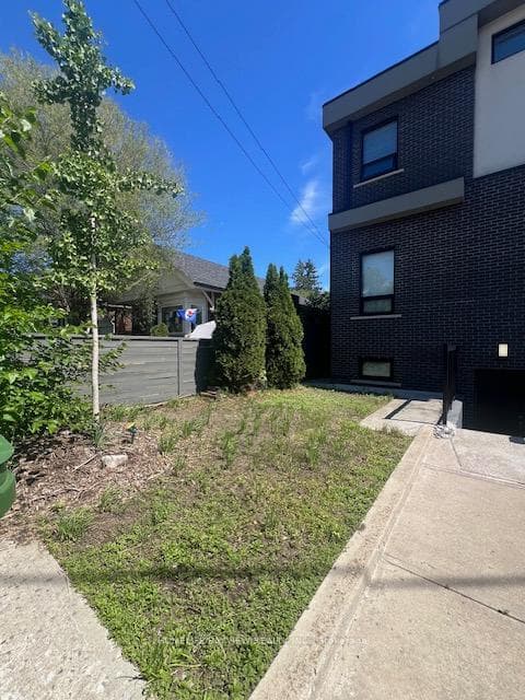 379 O'Connor Drive Unit Unit 1 (Bsmnt) photo 6