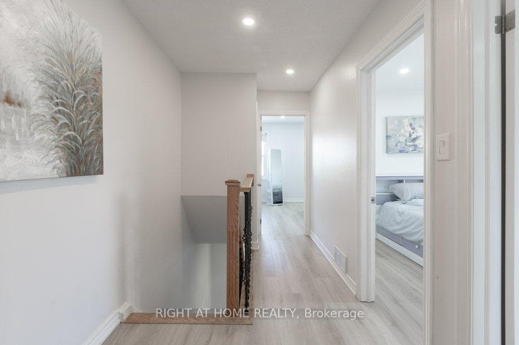 4 Fennimore Crescent photo 23