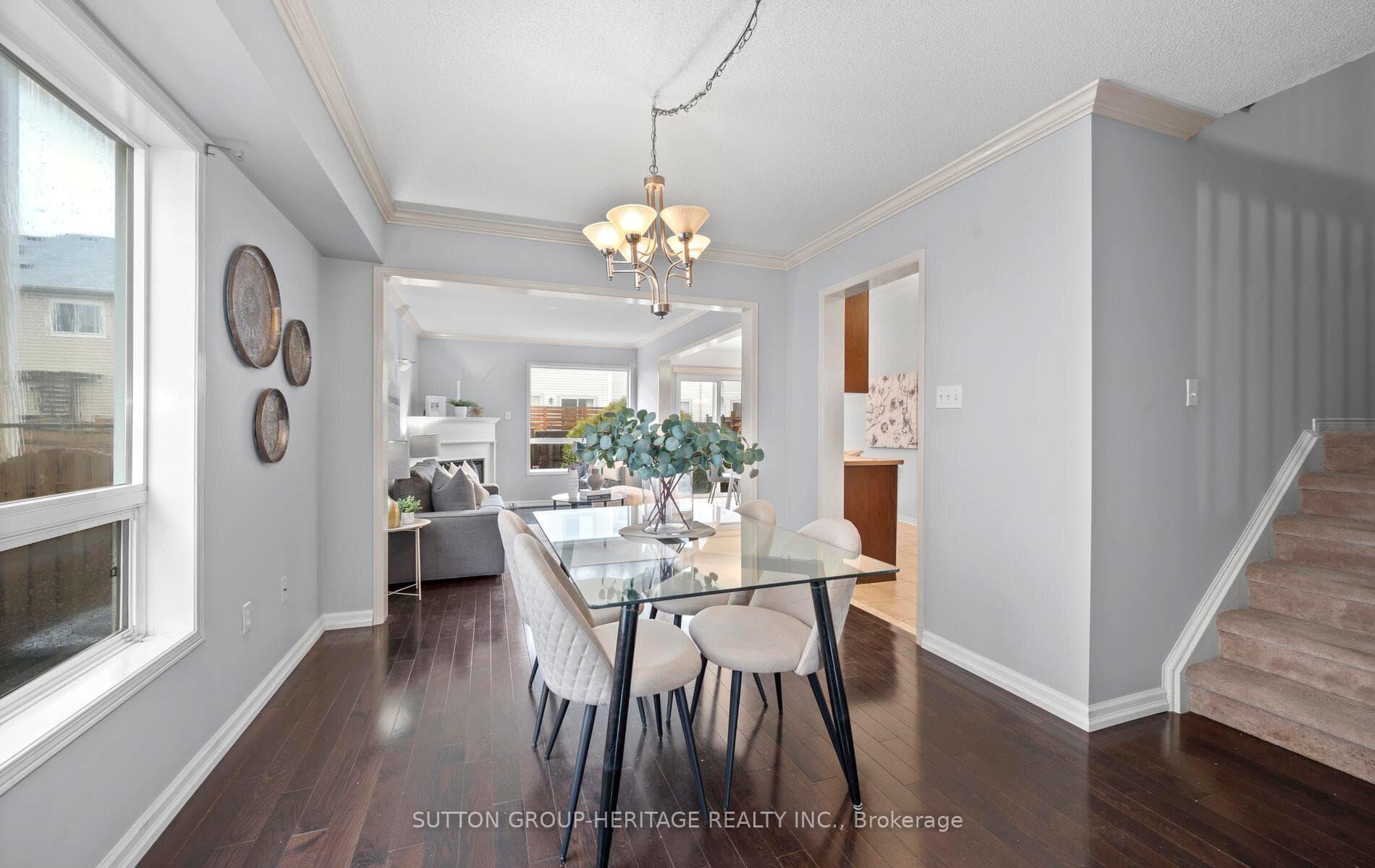 64 Barrister Avenue photo 4