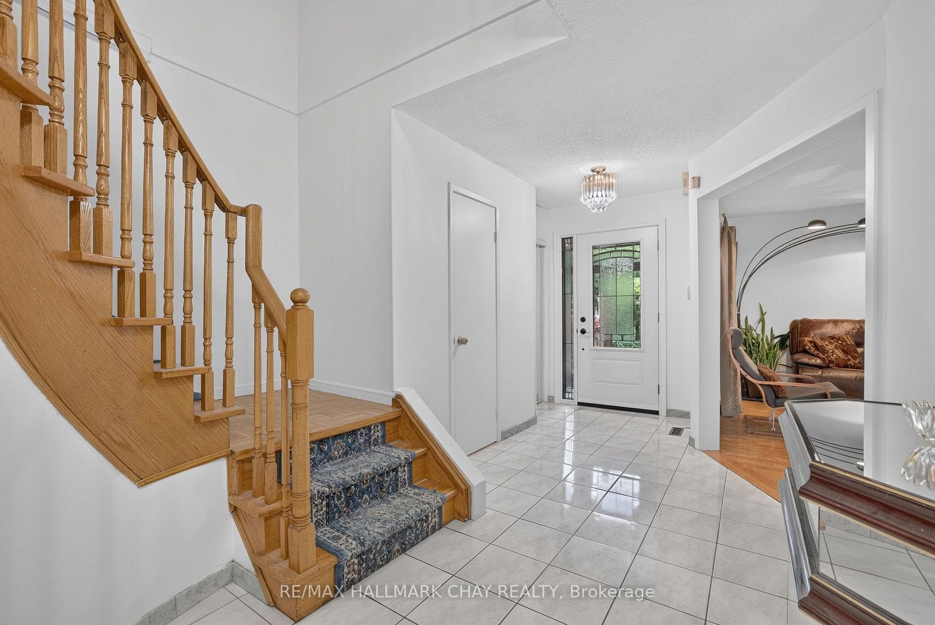 76 Donna Drive photo 7