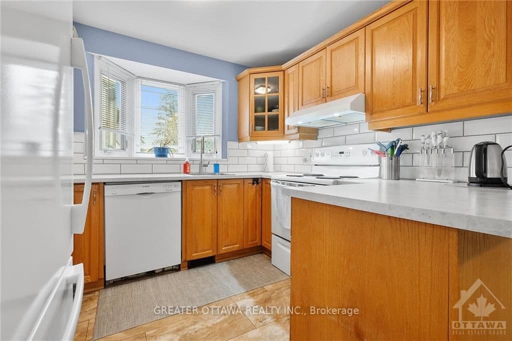 1724B LAMOUREUX Drive Unit 27 photo 12