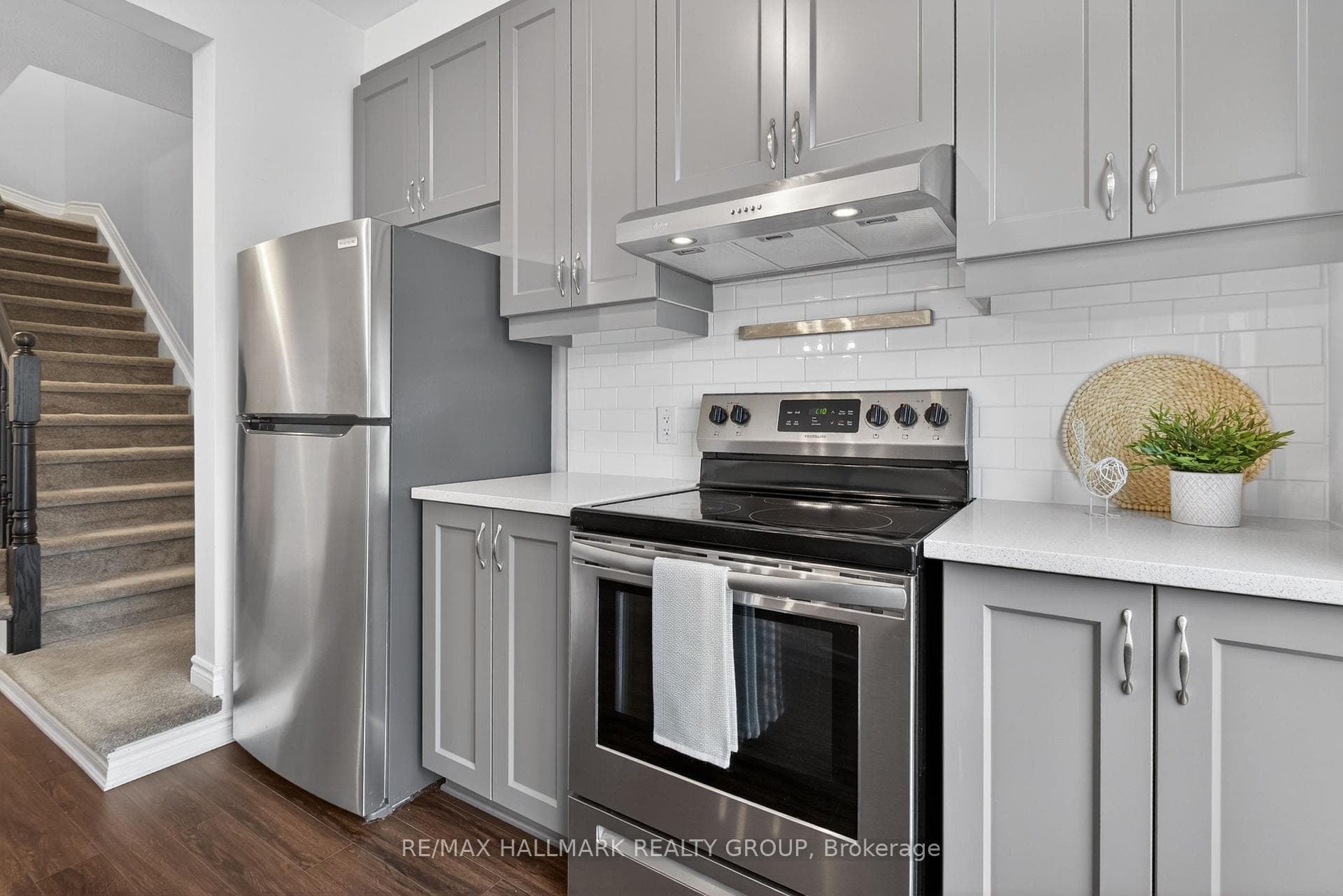 805 Kiniw Private photo 13