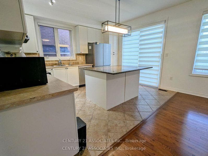 177 Montreal Circle photo 11