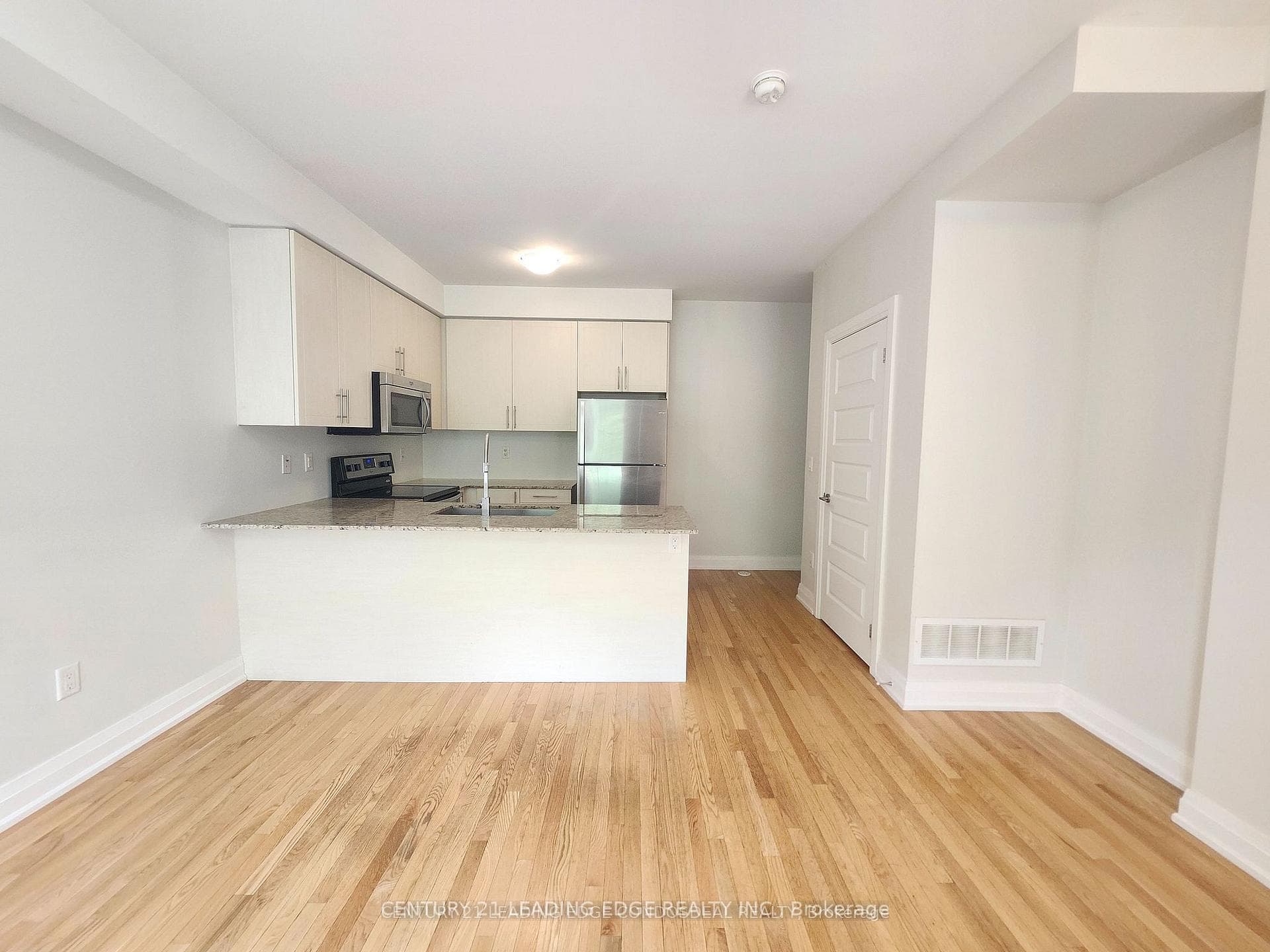 19 Eldora Avenue Unit 47 photo 3