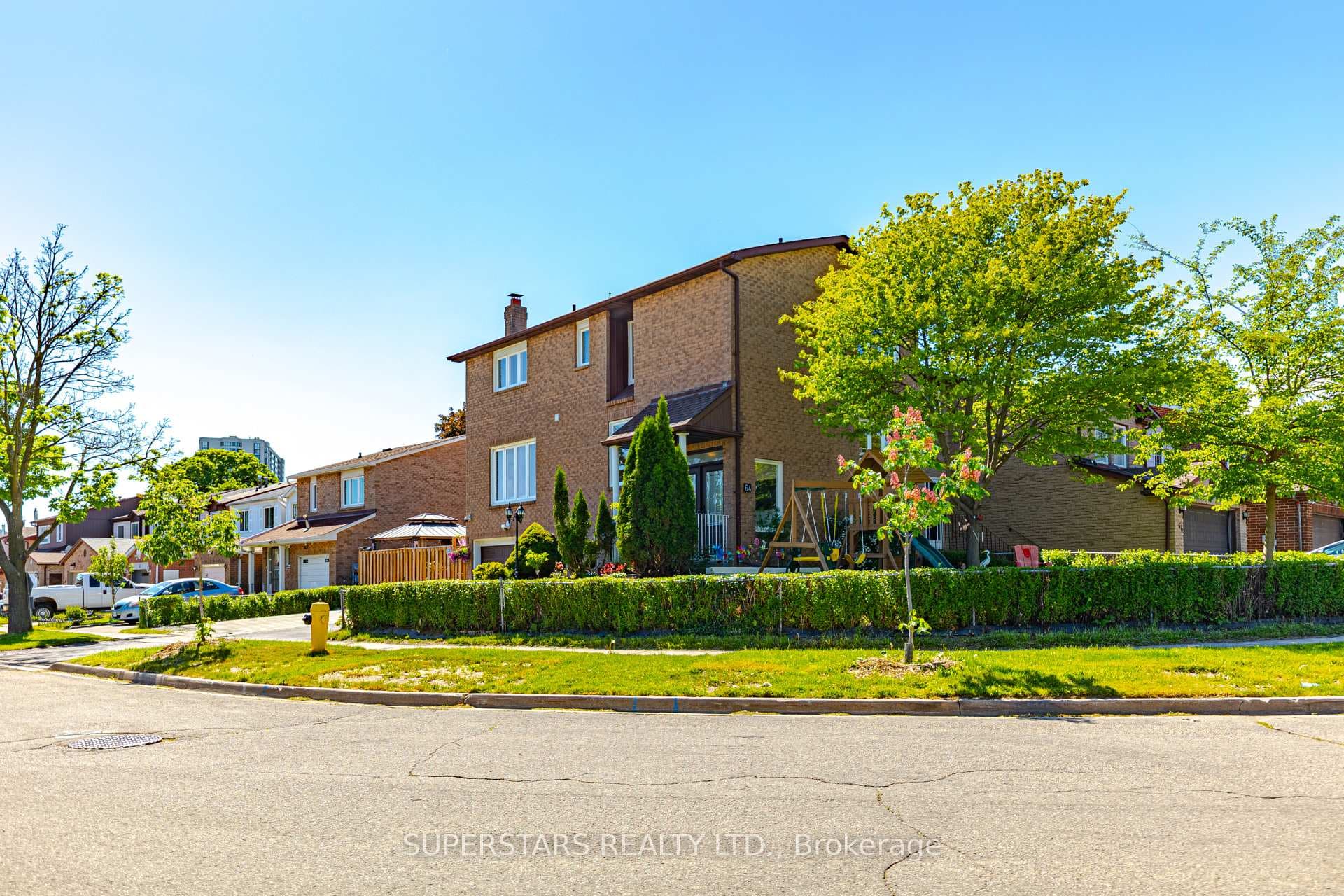 64 Tambrook Drive photo 5