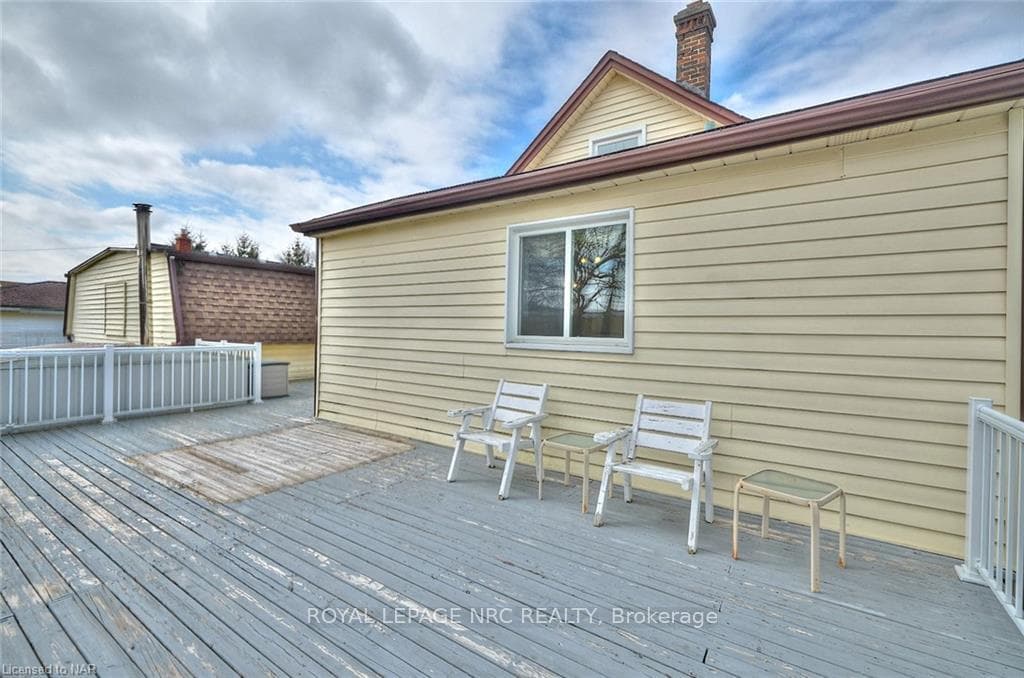 60 Patricia Street photo 6