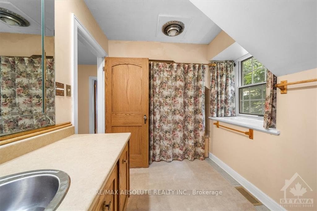 2932 CARP Road photo 23