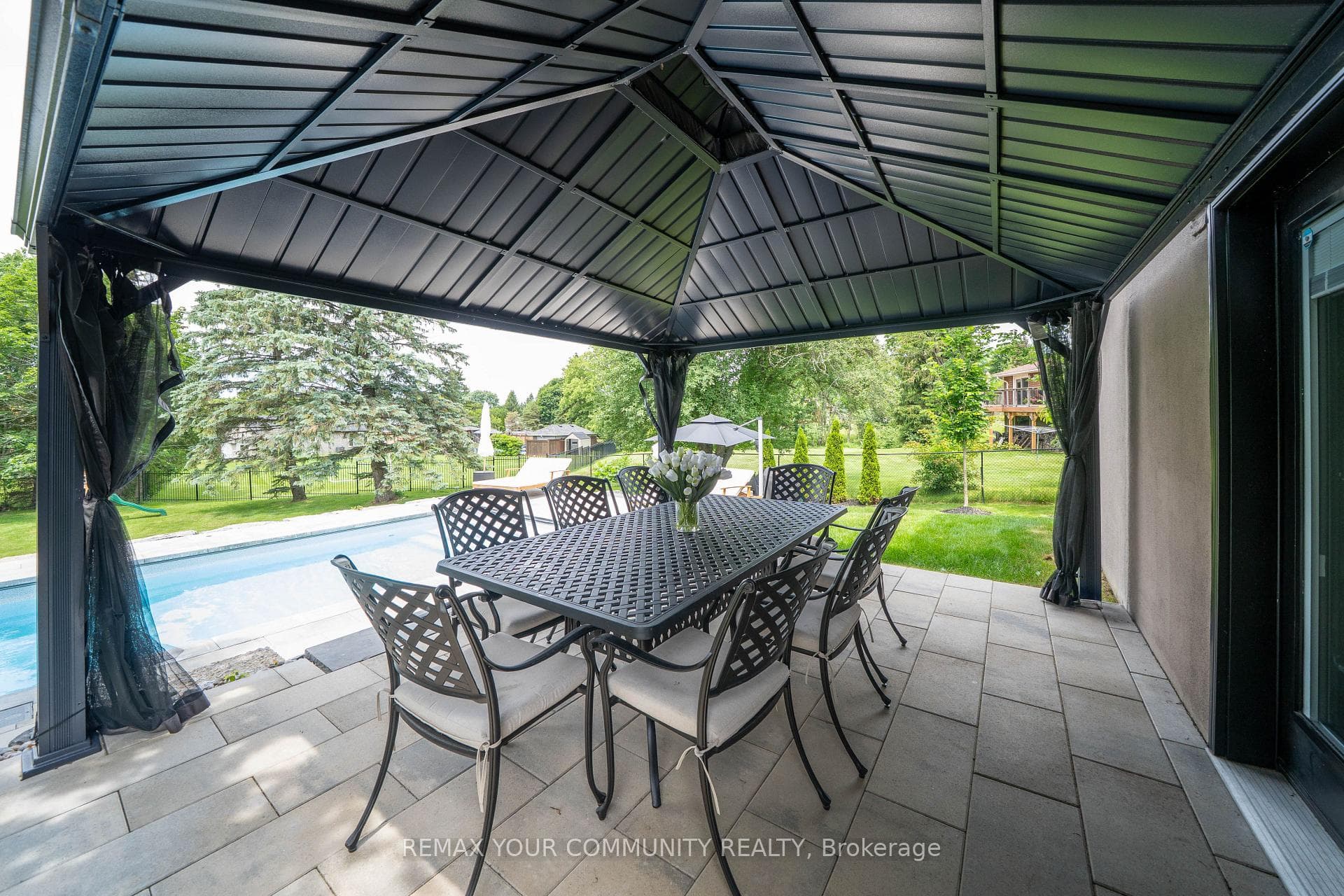 72 Cook Drive photo 38