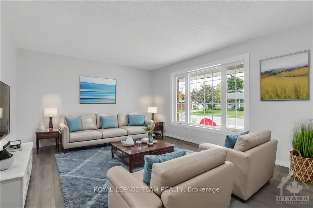 13 MAPLE Drive photo 5