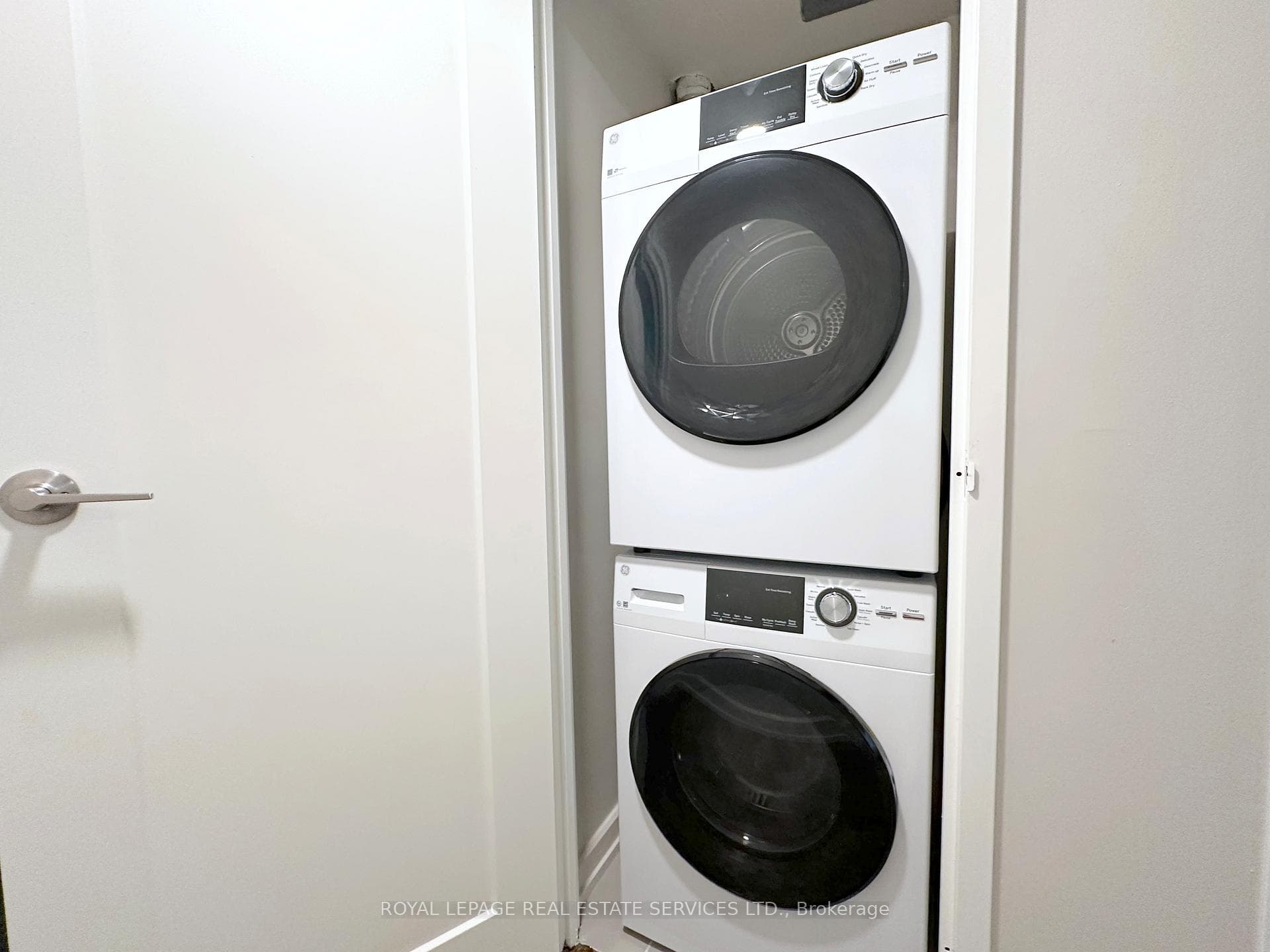 17 Brookbanks Drive Unit 606 photo 11