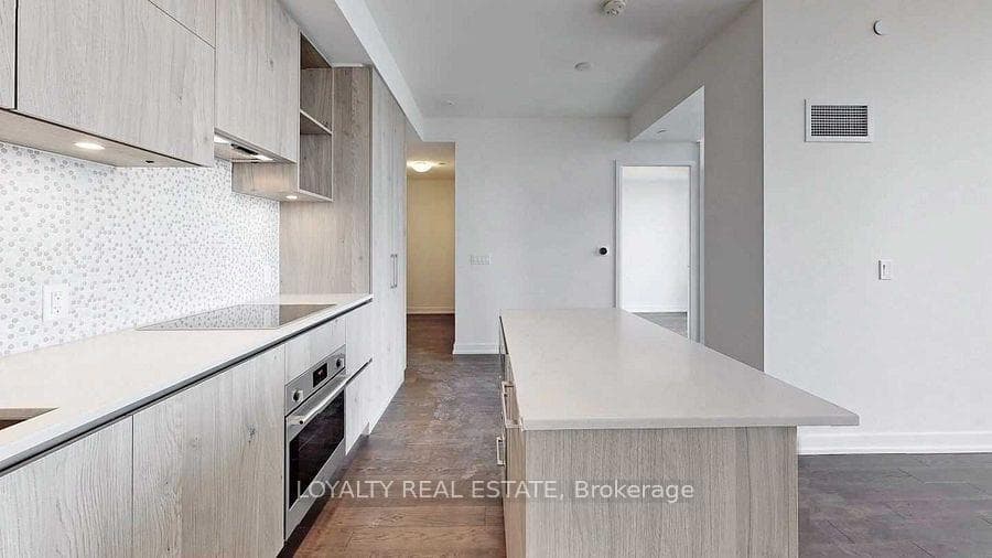 1 Yorkville Avenue Unit 2911 photo 9