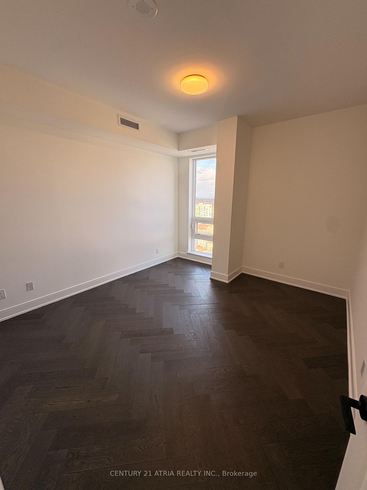 8888 Yonge Street Unit 1005 photo 8