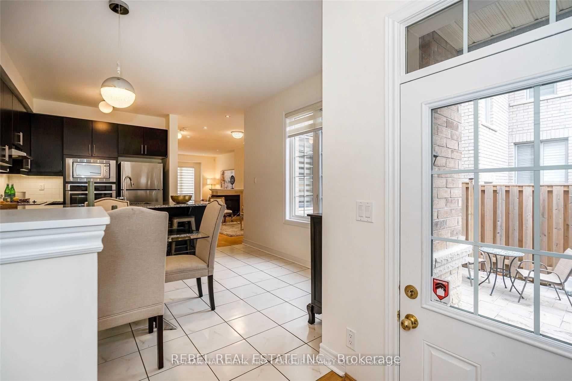 112 Braebrook Drive photo 6