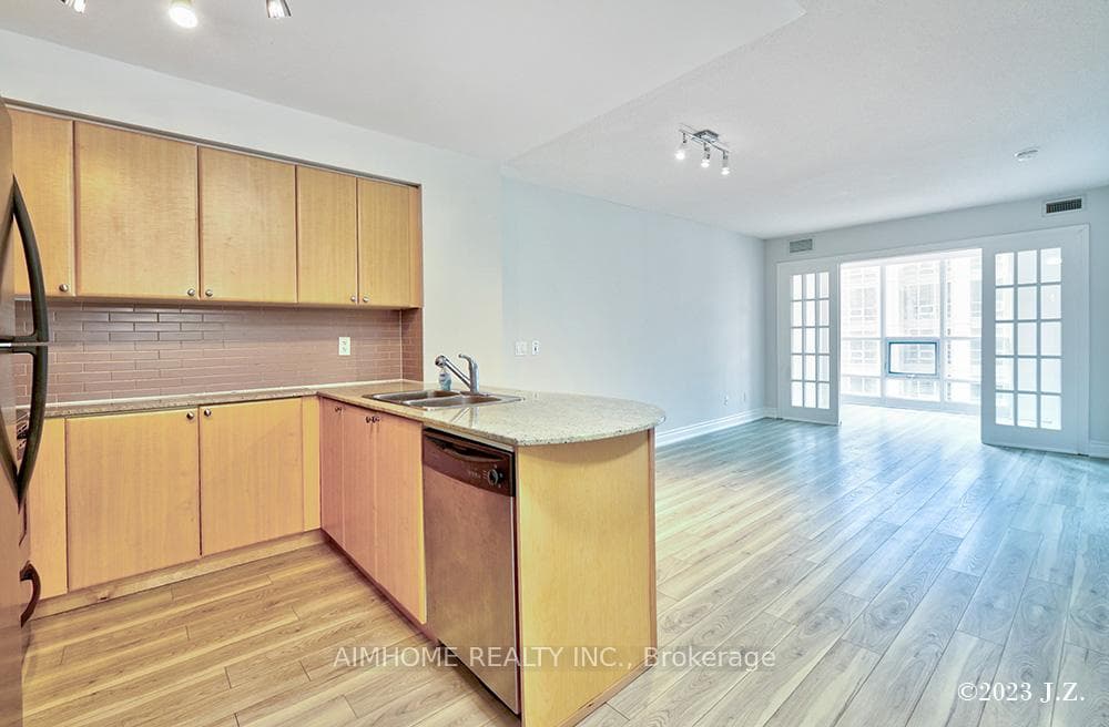763 Bay Street Unit 3407 photo 5