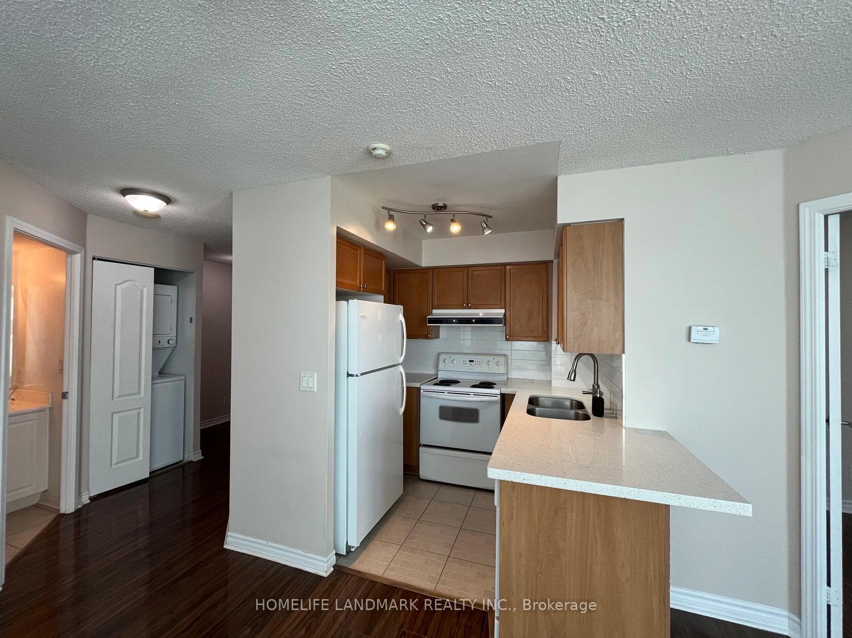 17 Barberry Place Unit 1507 photo 10