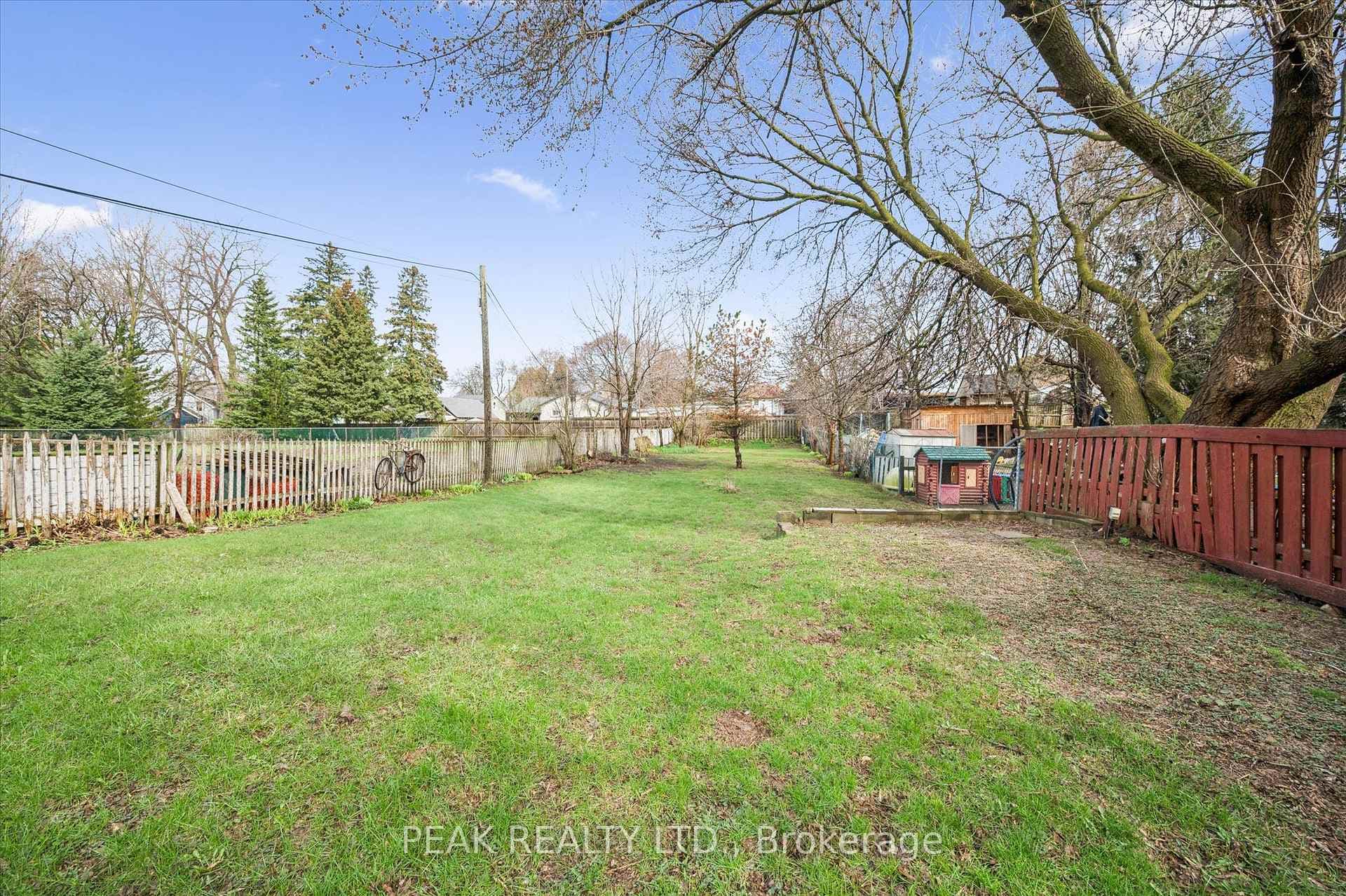 56 Mcnaughton Street photo 28