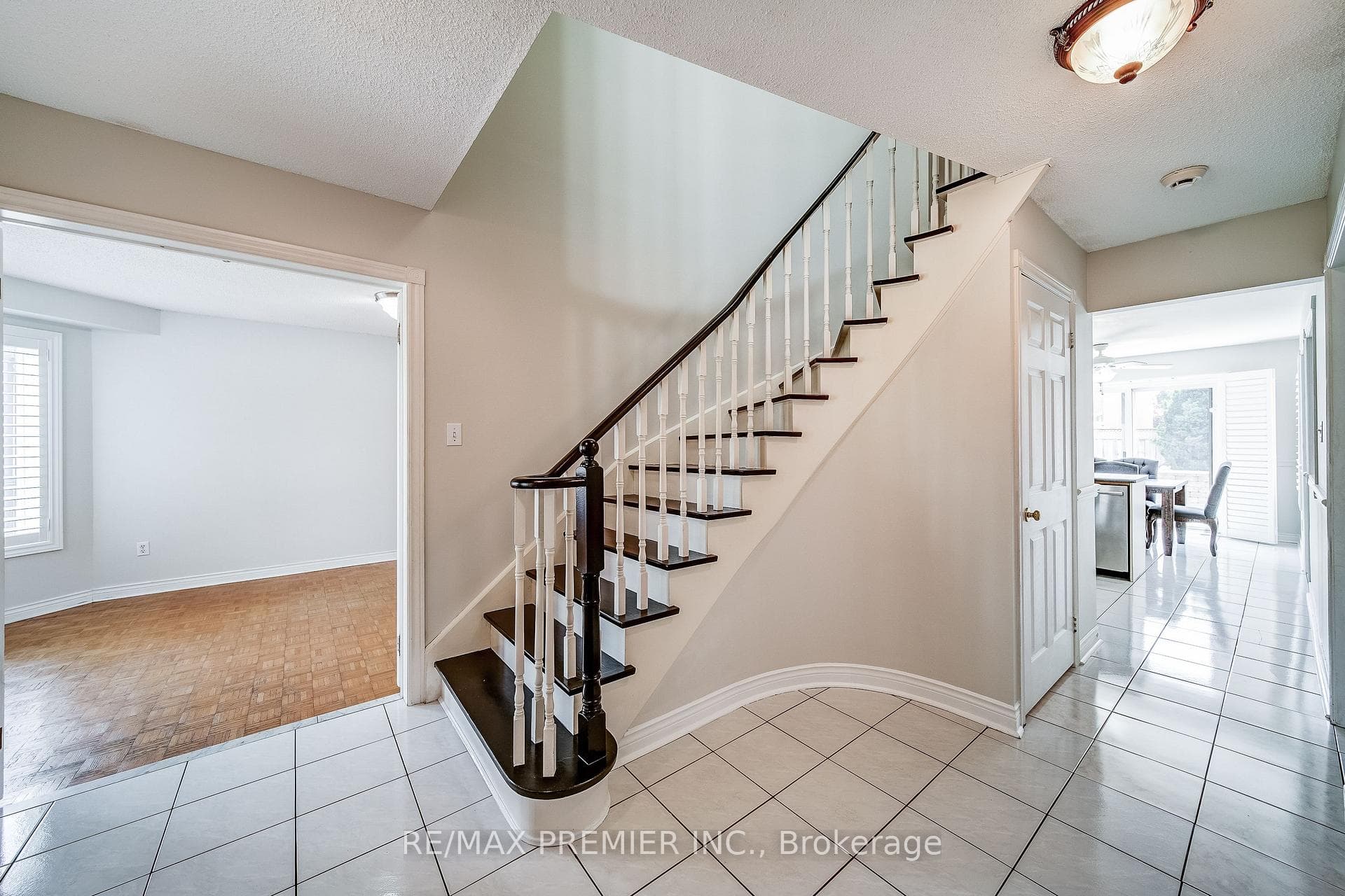 21 Berrydown Drive photo 4