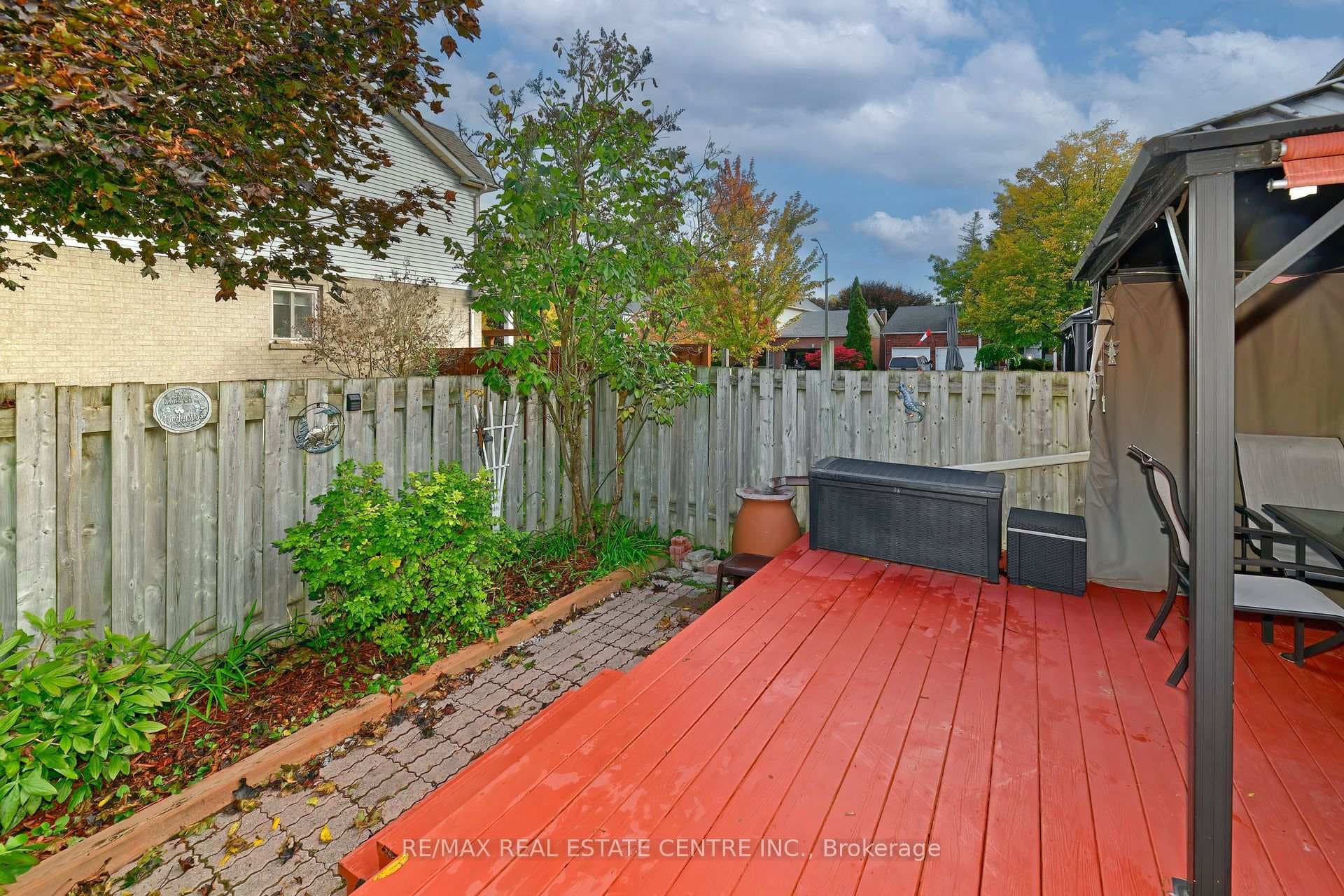 135 Trewin Lane photo 32