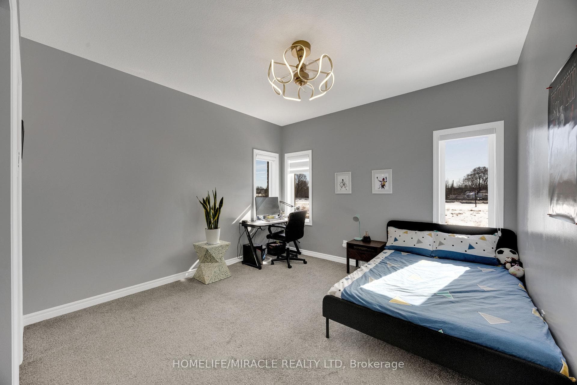 78 Matheson Crescent photo 24