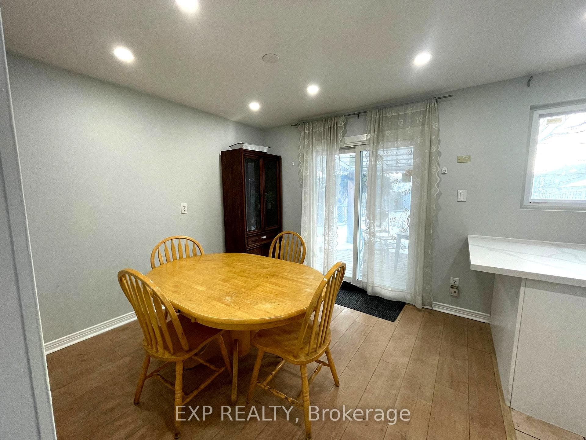 184 Hollyberry Trail photo 7