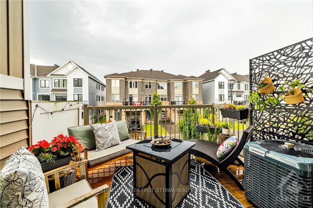 26 CASPIAN Row photo 30
