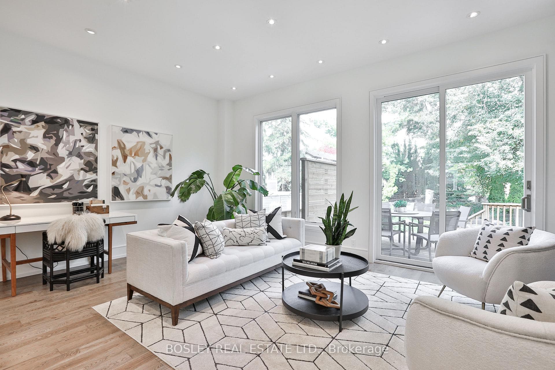 150 Albertus Avenue photo 15