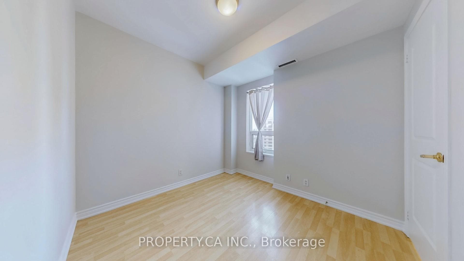 9225 Jane Street Unit 1505 photo 21