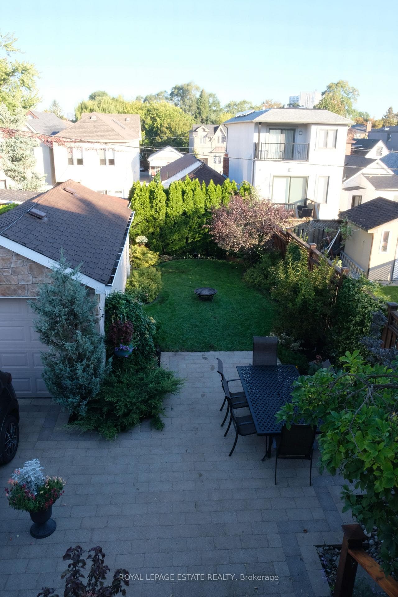 108 Barker Avenue photo 29