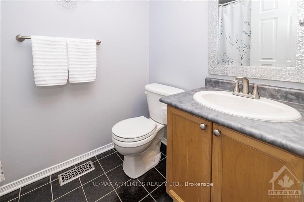 34 PALMADEO Drive photo 22