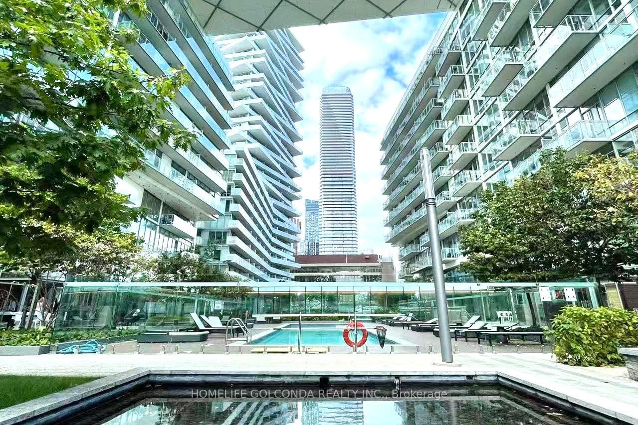 29 Queens Quay Unit 624 photo 1