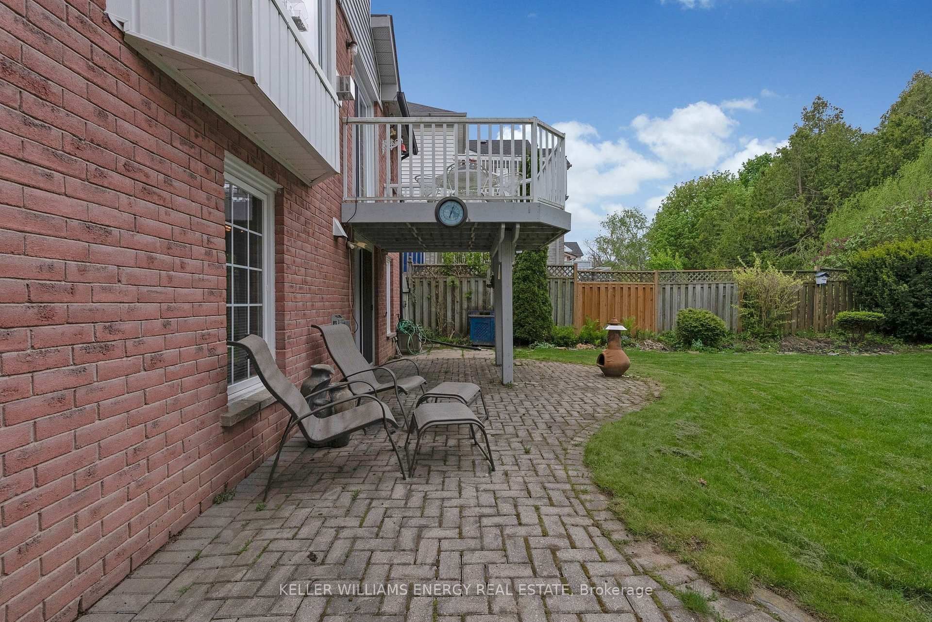 969 Frei Street photo 34