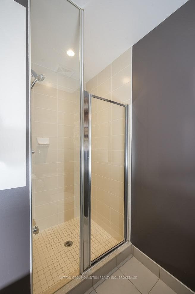 205 SHERWAY GARDENS Road Unit 2409 photo 19