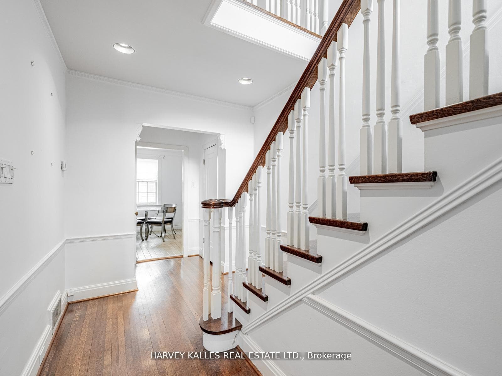 2 Silverwood Avenue photo 21