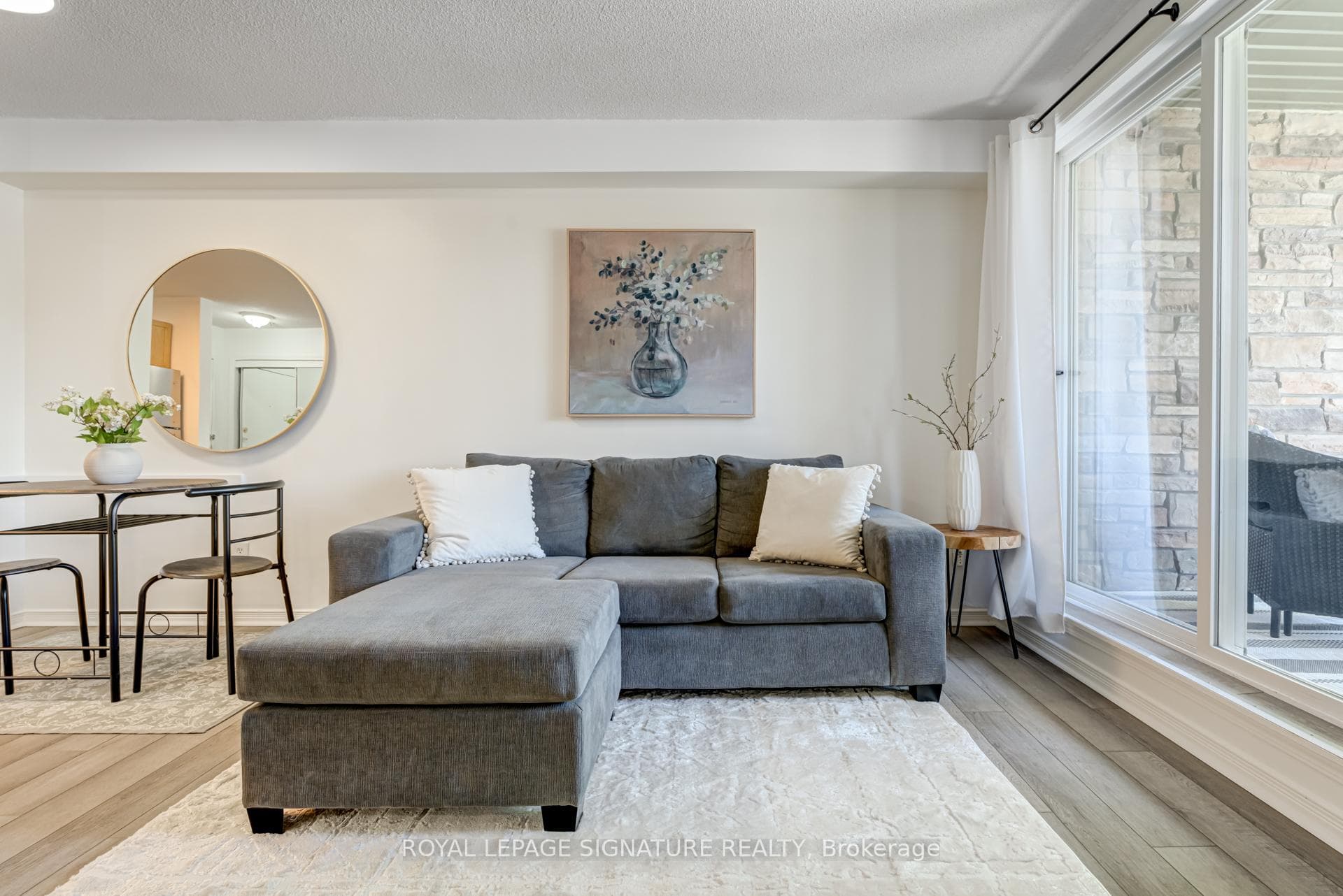 684 Warden Avenue Unit 101 photo 8