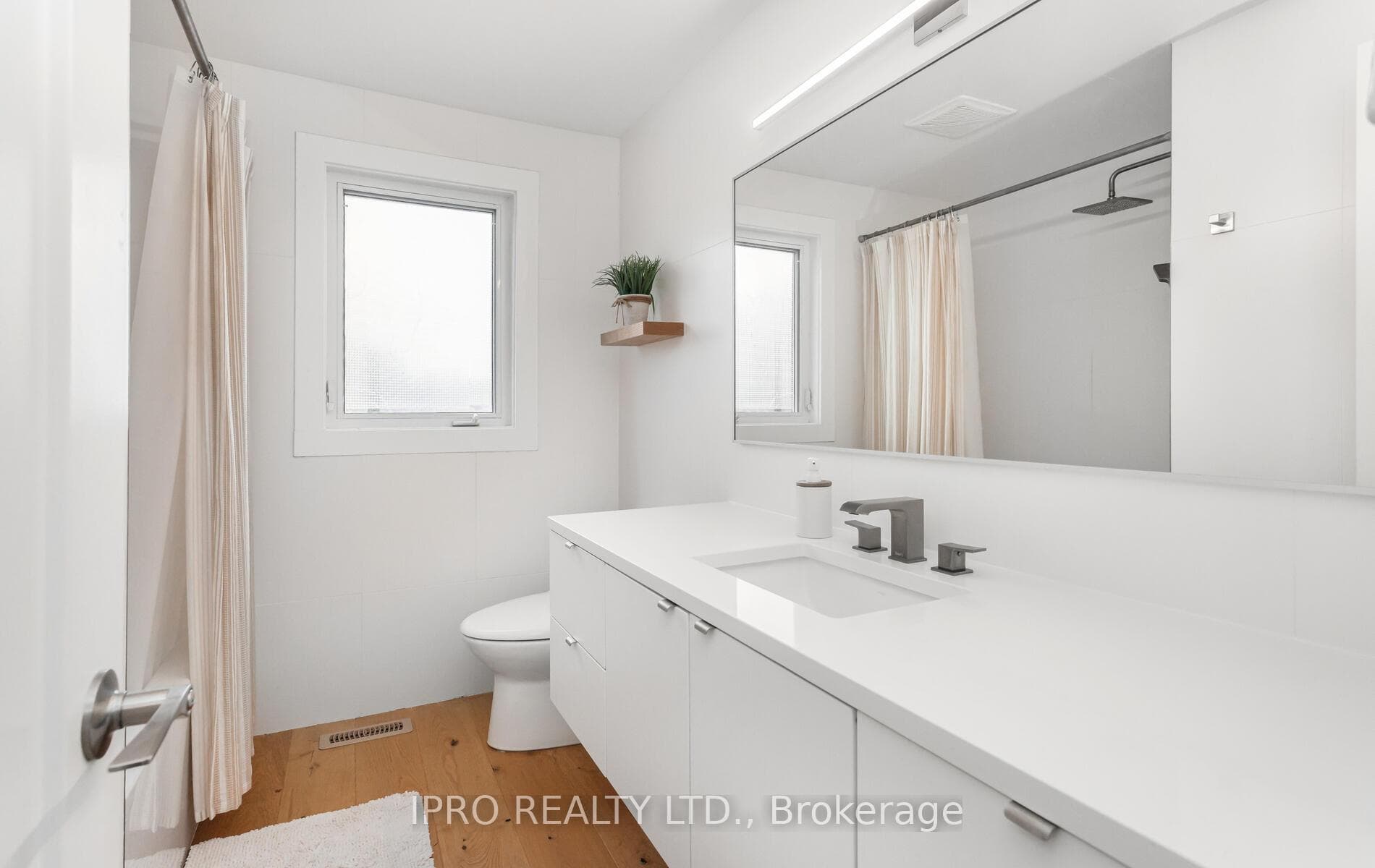 14 Crombie Place photo 28
