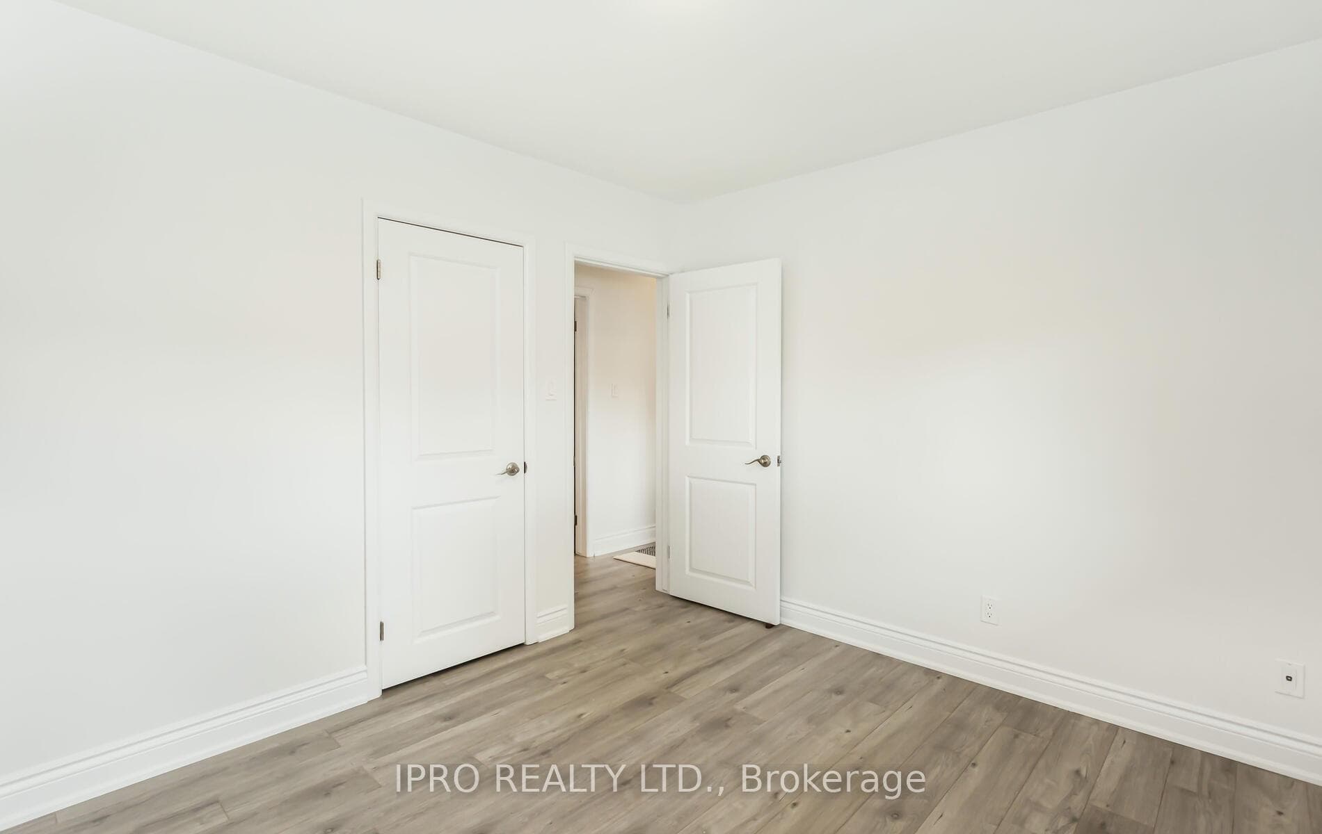 7021 Whitman Avenue photo 19