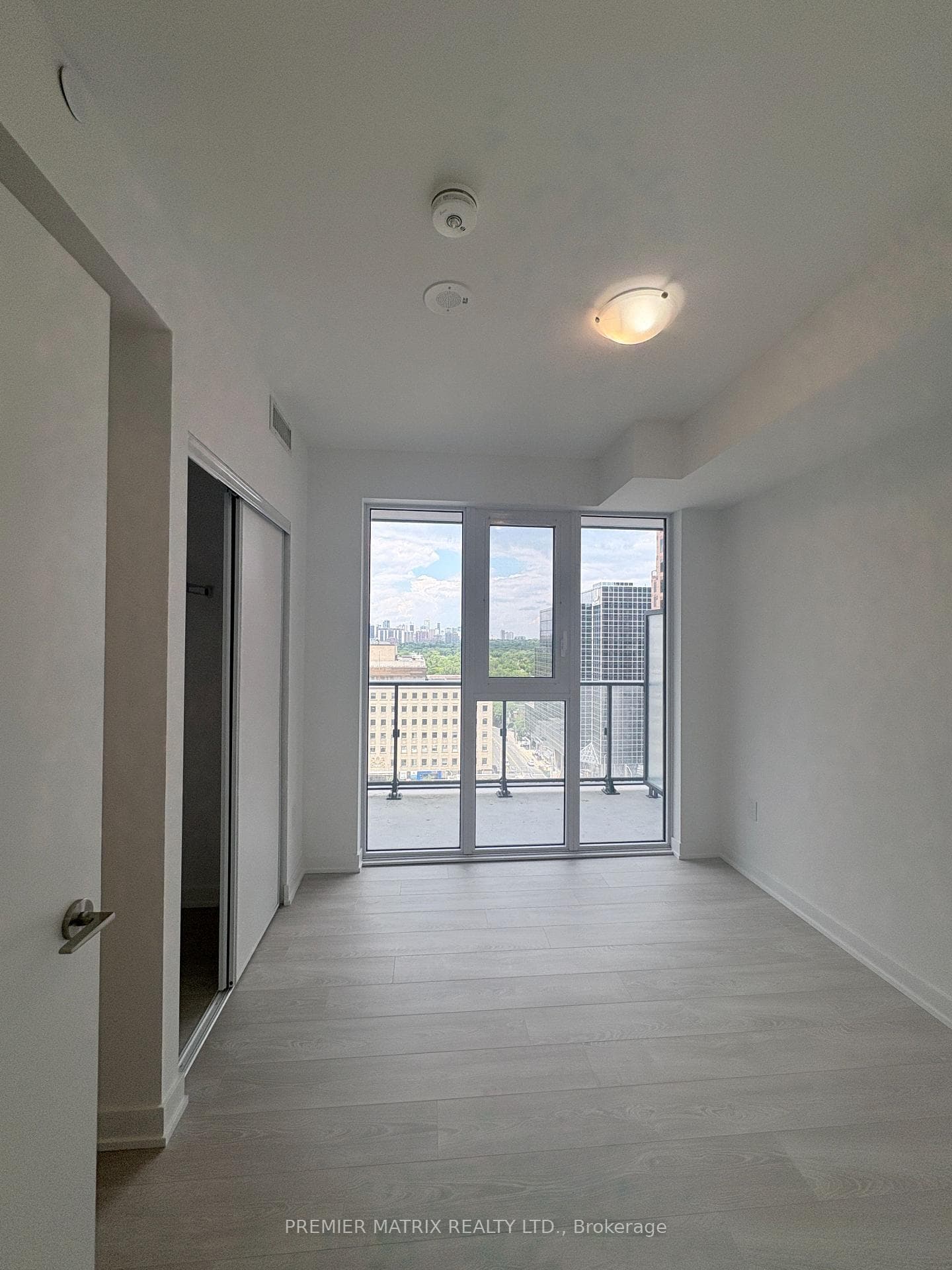 634 Church Street Unit 1403 photo 11