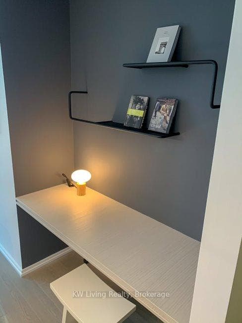 1 Bloor Street Unit 321 photo 16