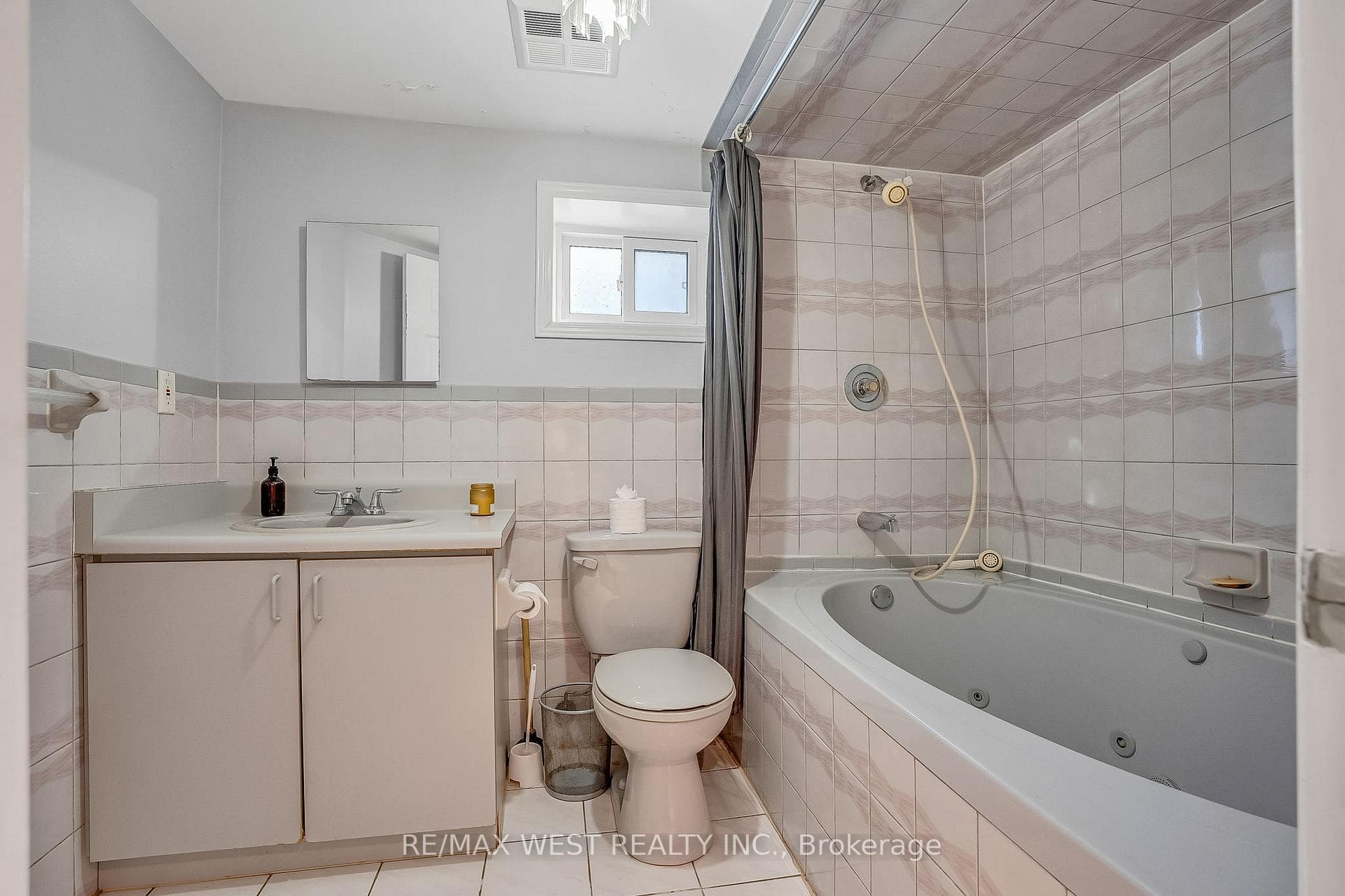 472 Symington Avenue photo 44