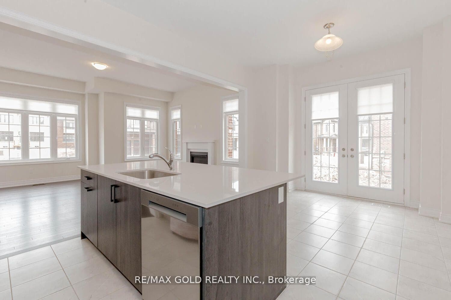 71 William Crawley Way photo 18