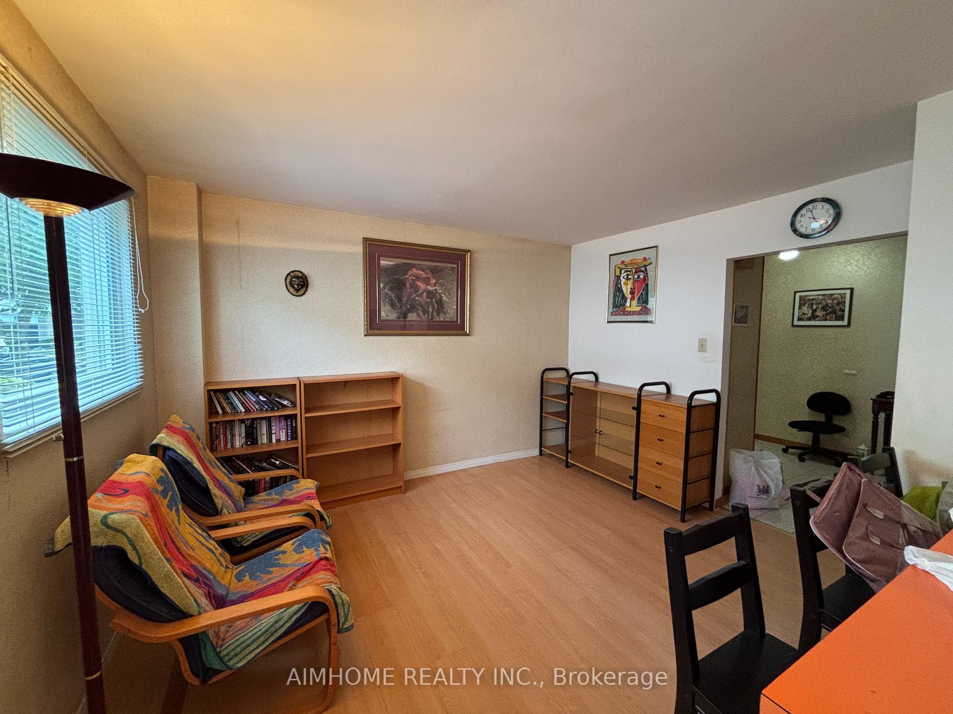 29 Snowshoe Crescent photo 10