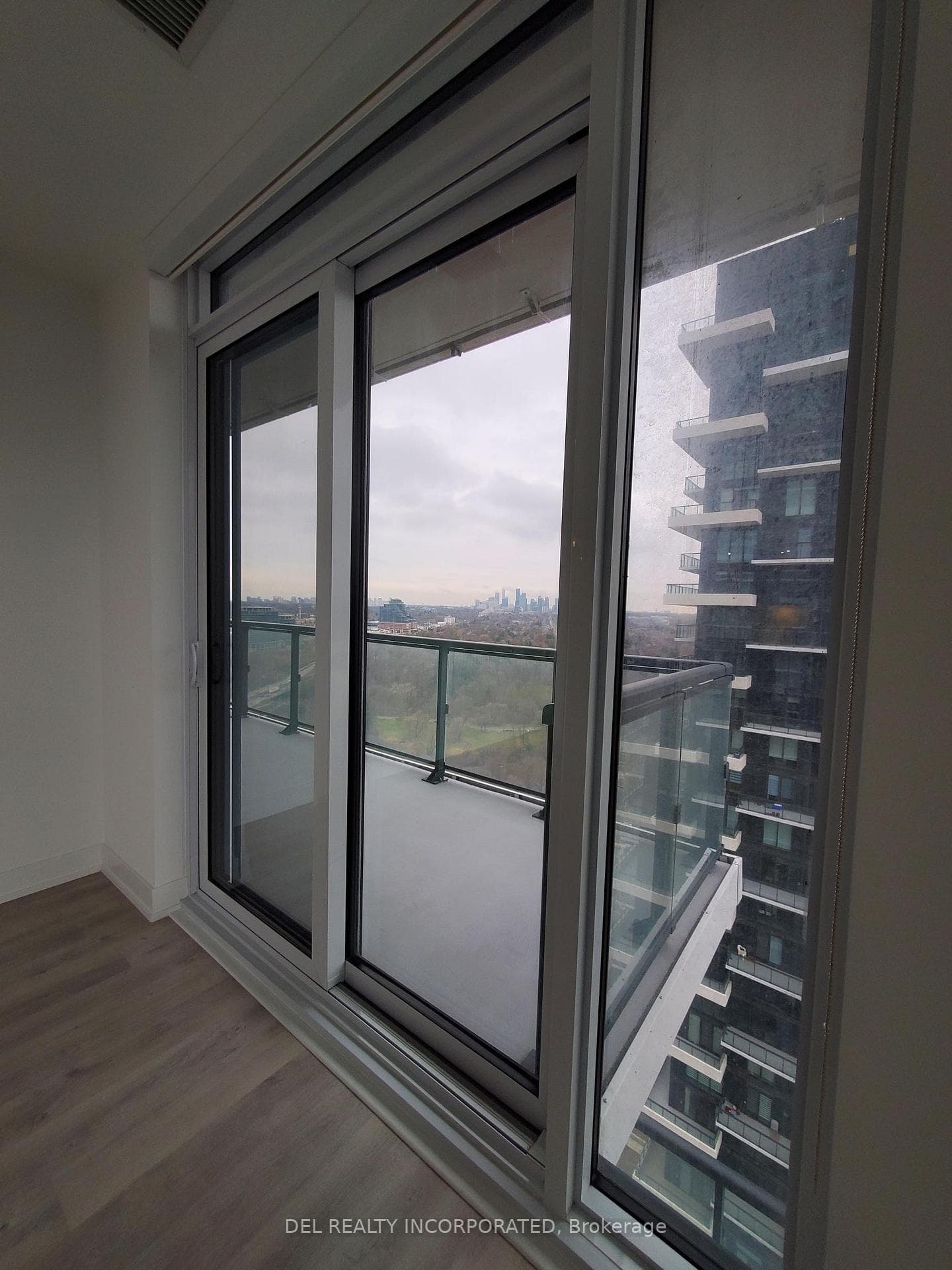 30 Inn On The Park Drive Unit 2203 photo 7