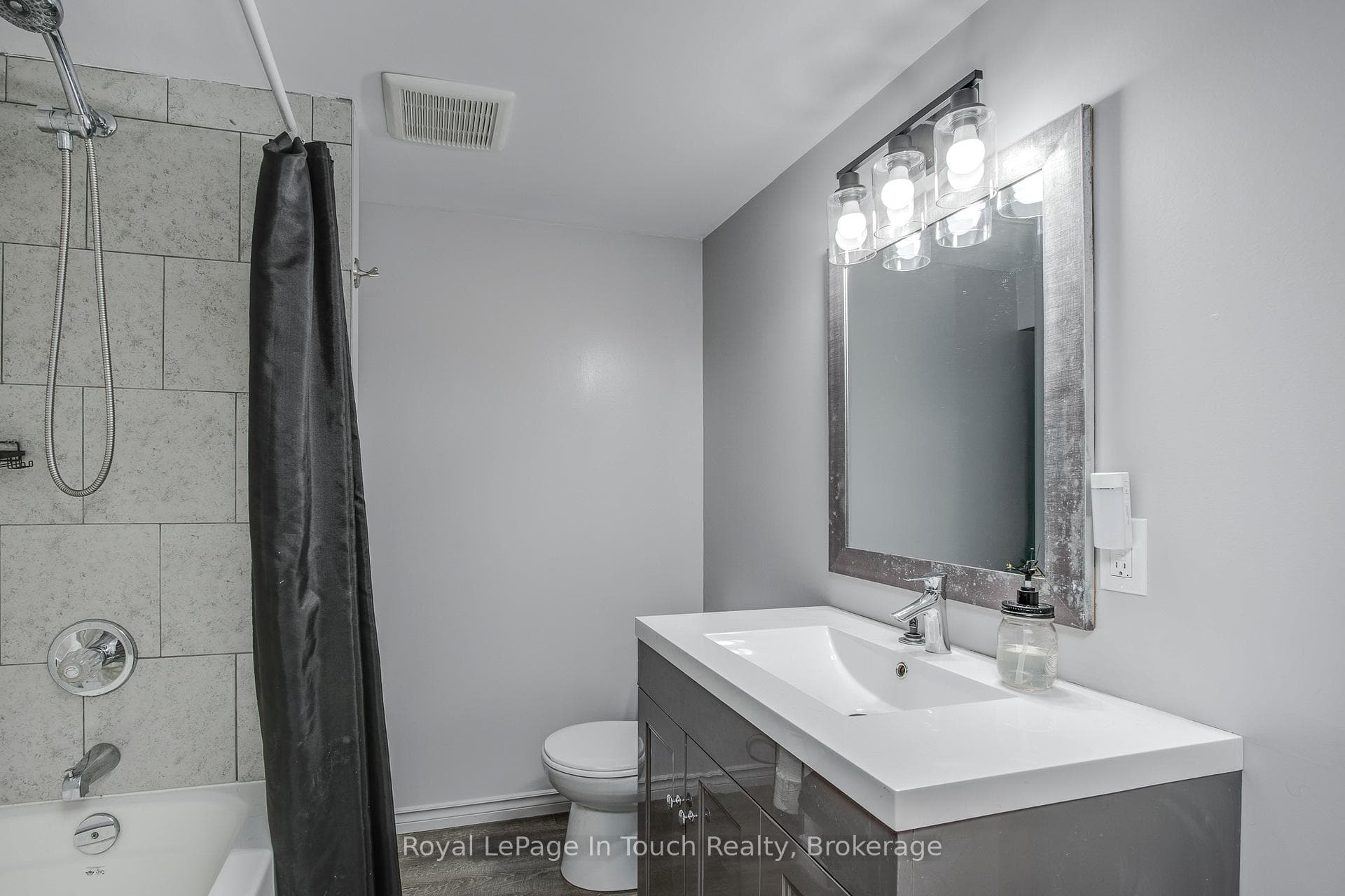 457 Hayes Street photo 21