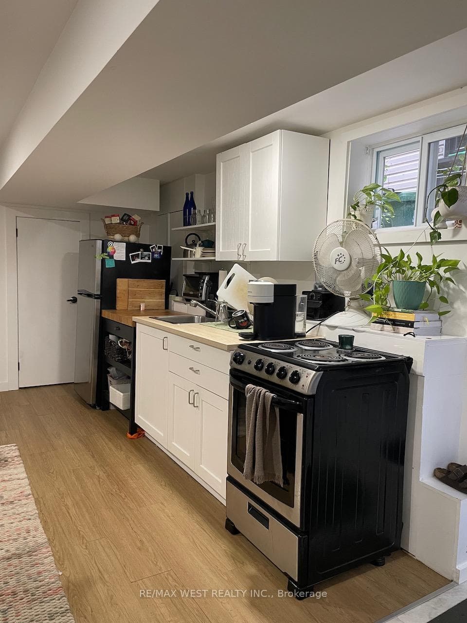 76 Bellwoods Avenue Unit Bsmt photo 5