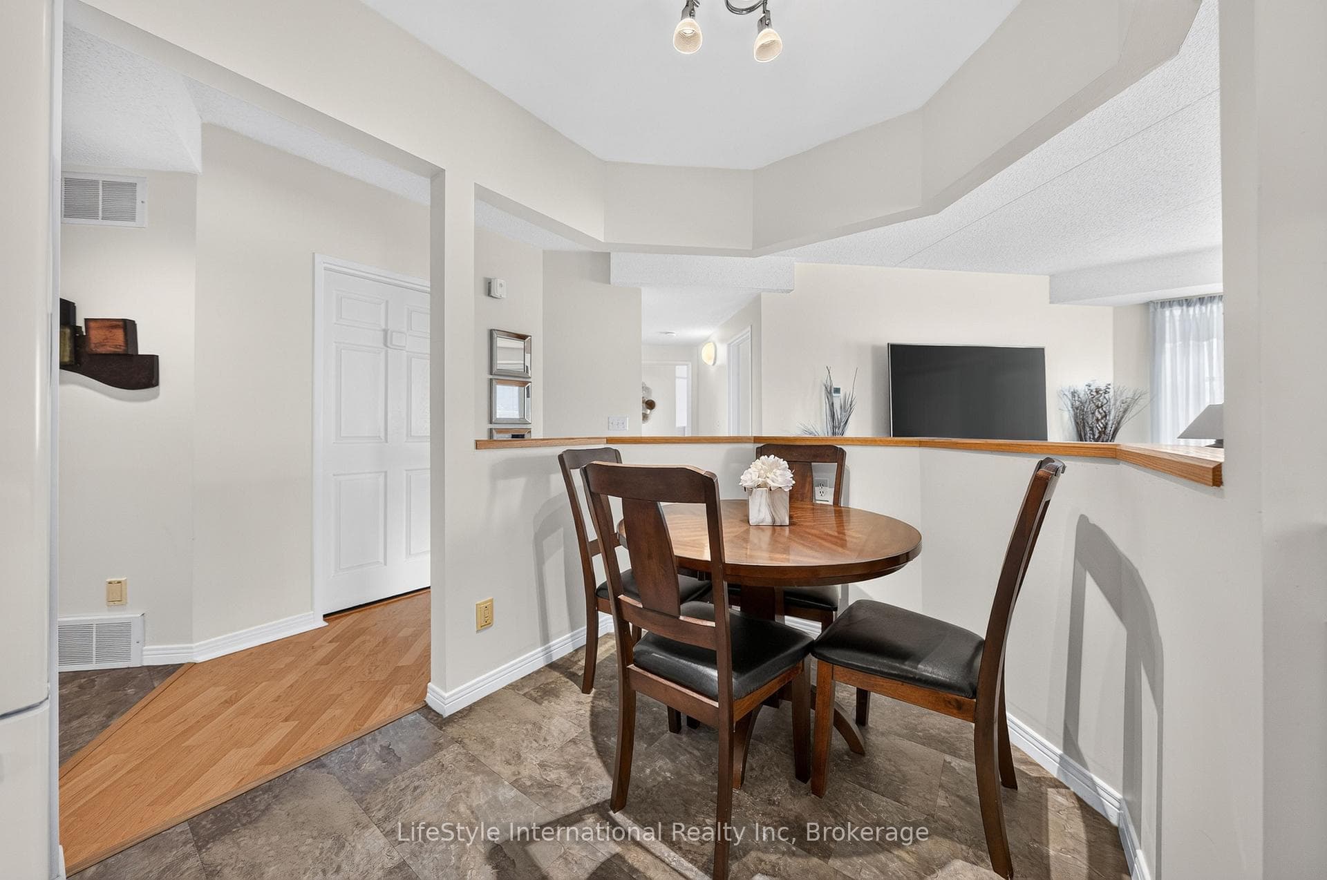 208 Silvercreek Parkway Unit 210 photo 10