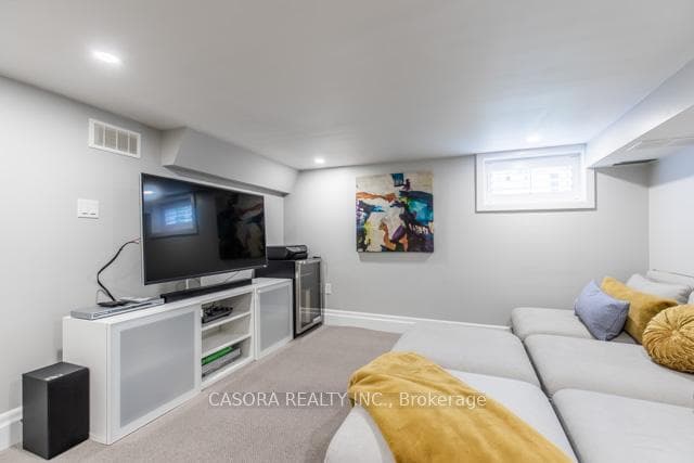 783 Rymal Road photo 31