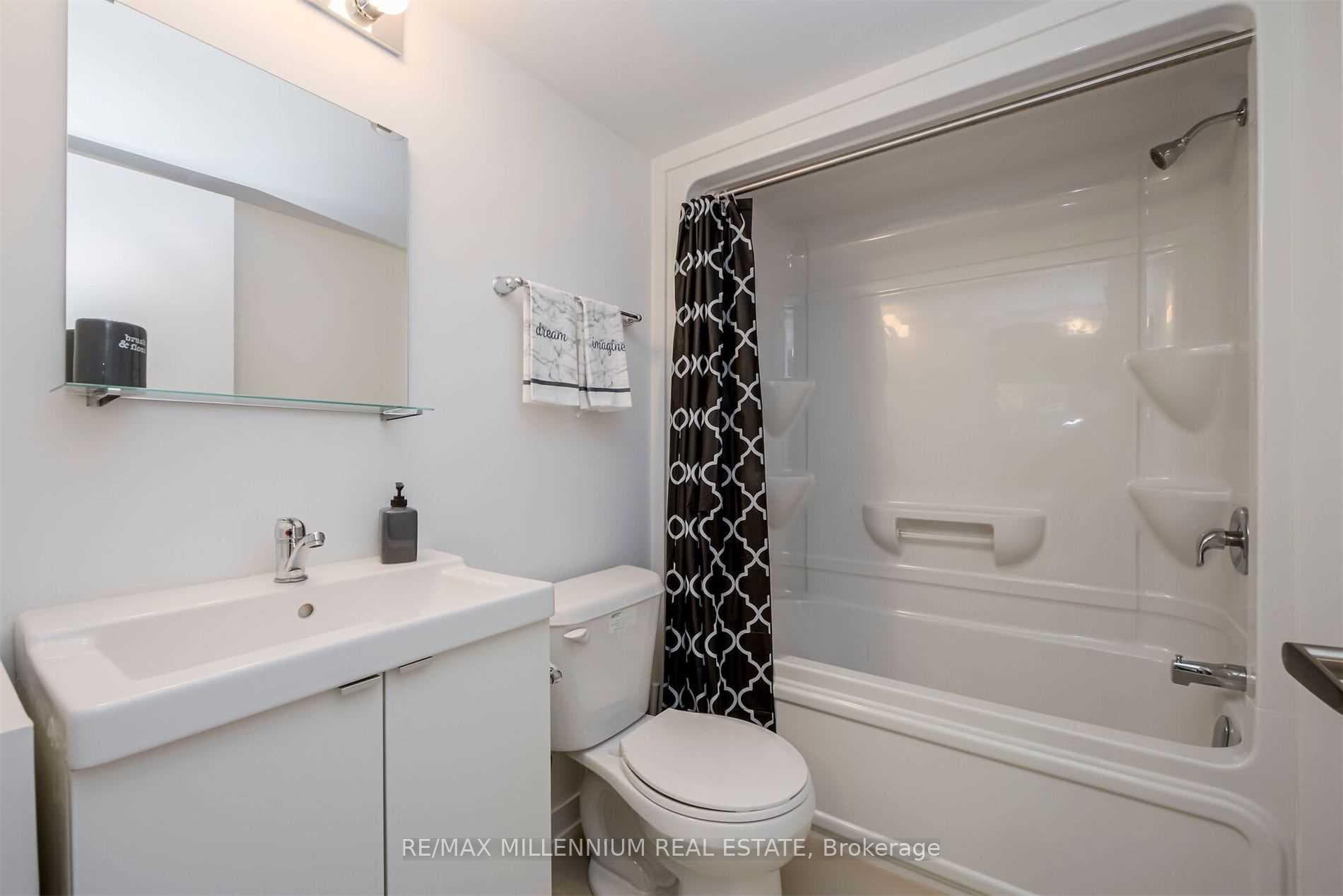 1740 Simcoe Street Unit 33 photo 30
