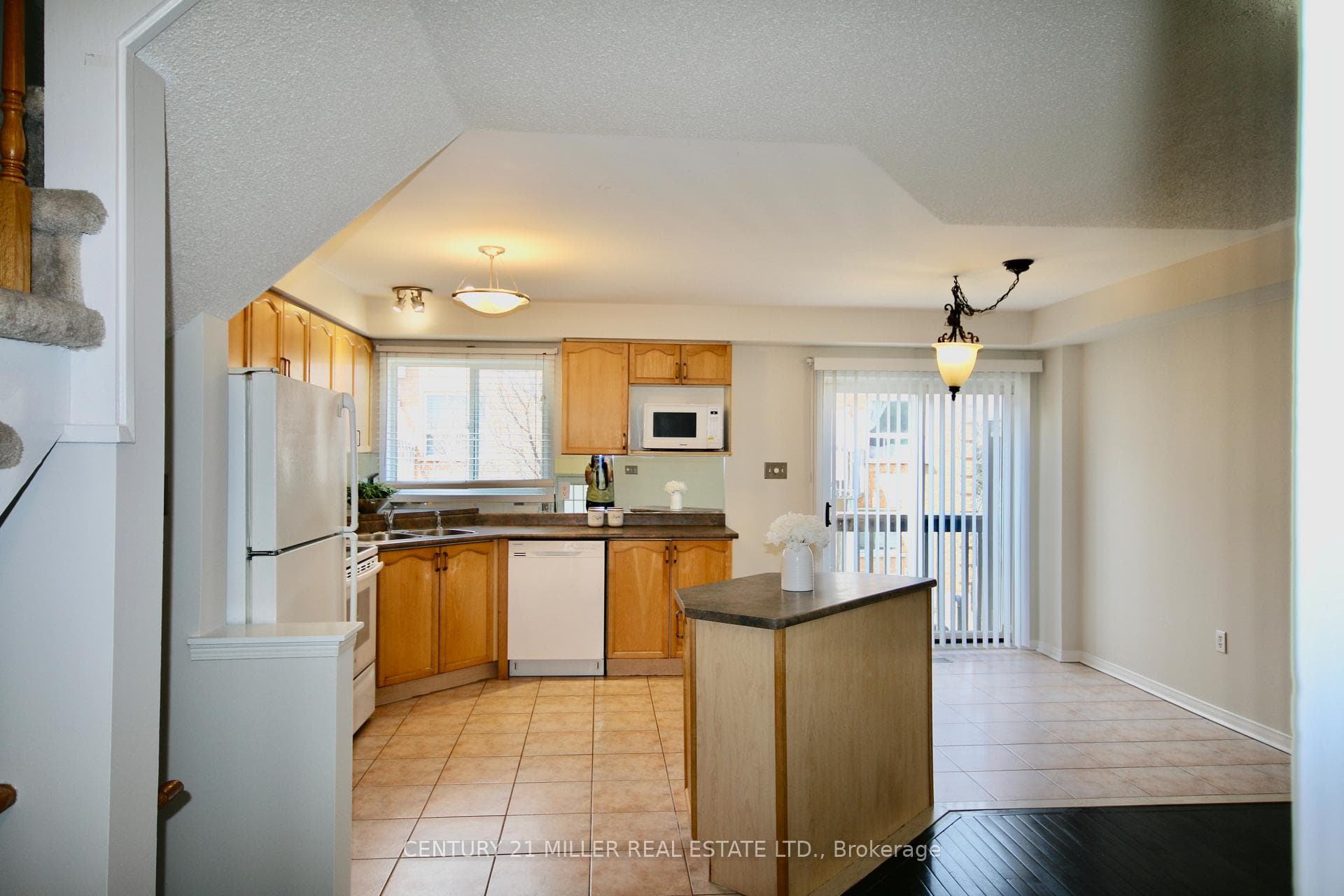 5530 Glen Erin Drive Unit 140 photo 18