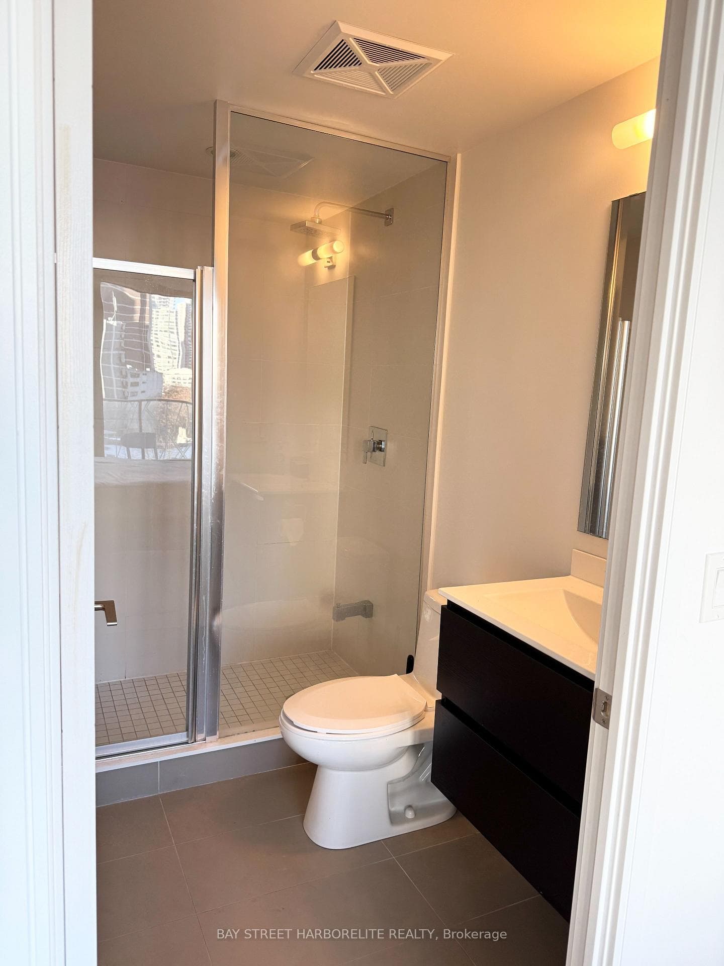 50 Wellesley Street Unit 908 photo 9