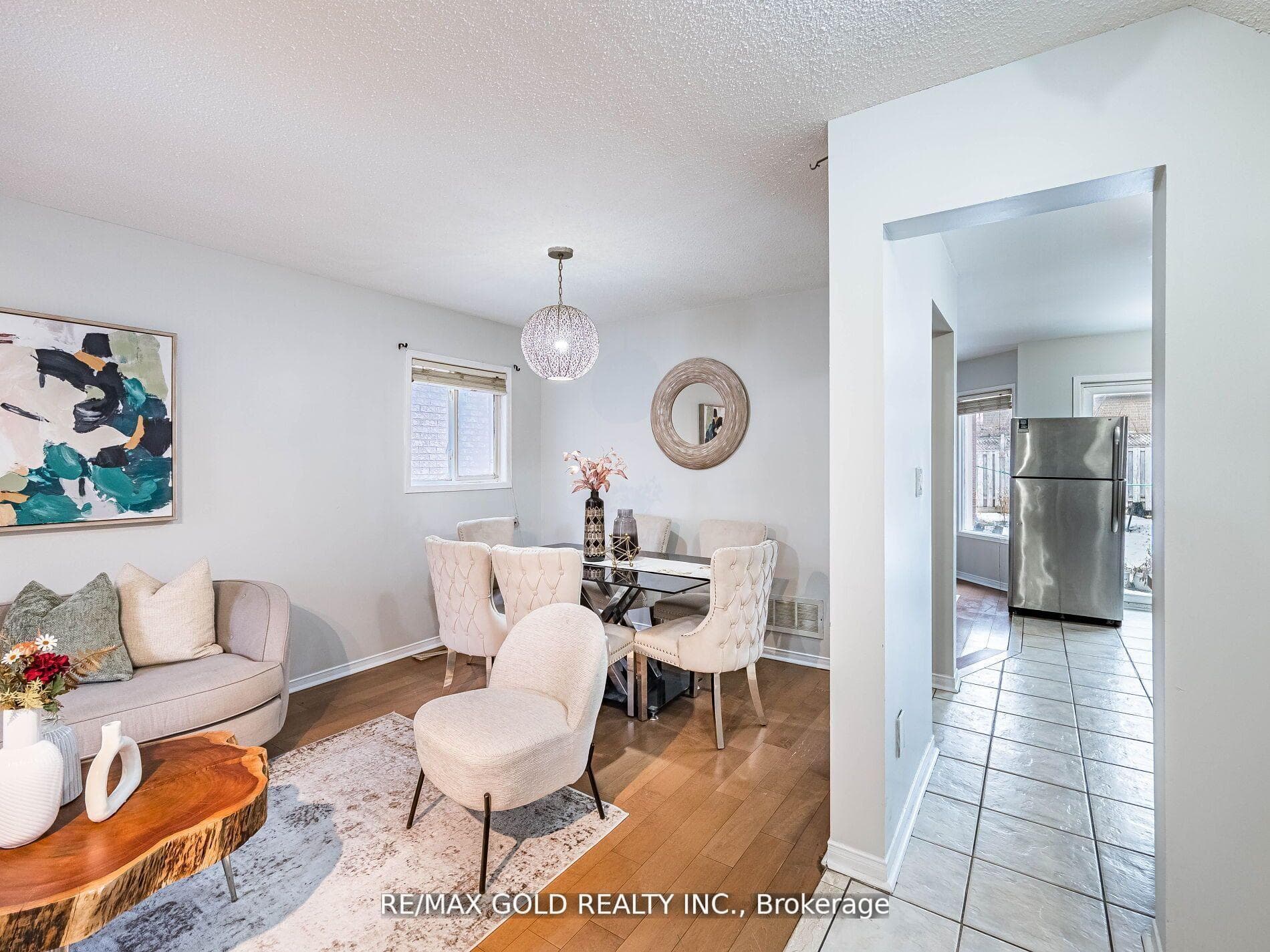 33 Fiddleneck Crescent photo 6